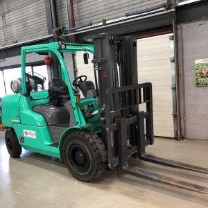 Mitsubishi FG55NT